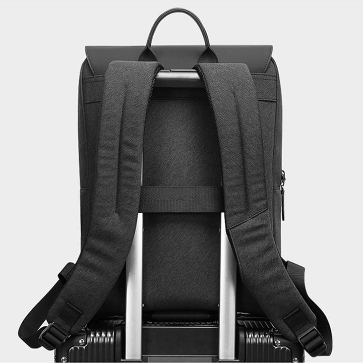 BACKPACK|エレガント 機能的なデザイン
