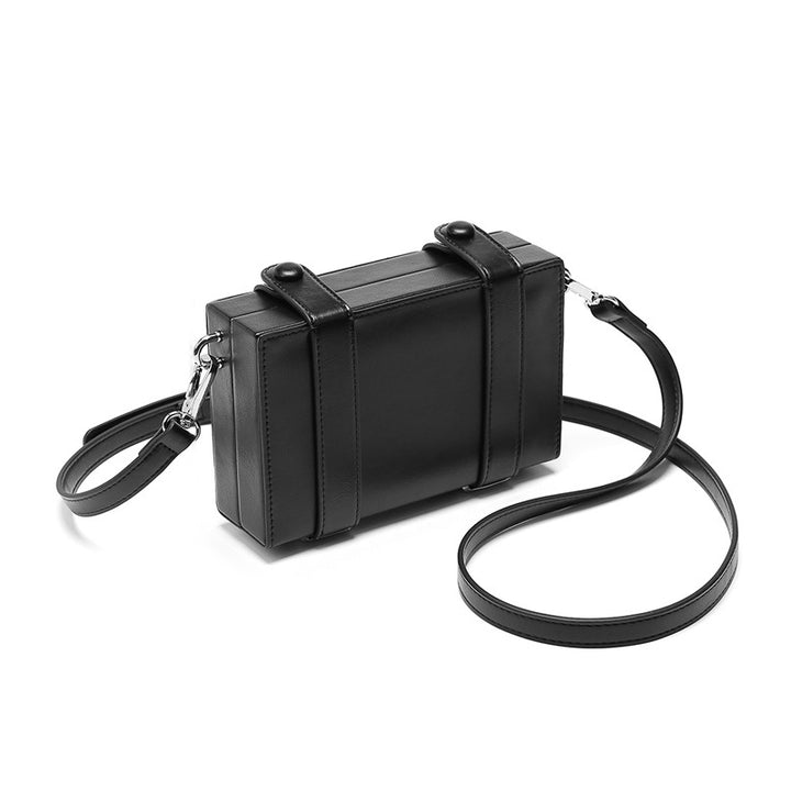 SHOULDERBAG|スタイリッシュ エッジ