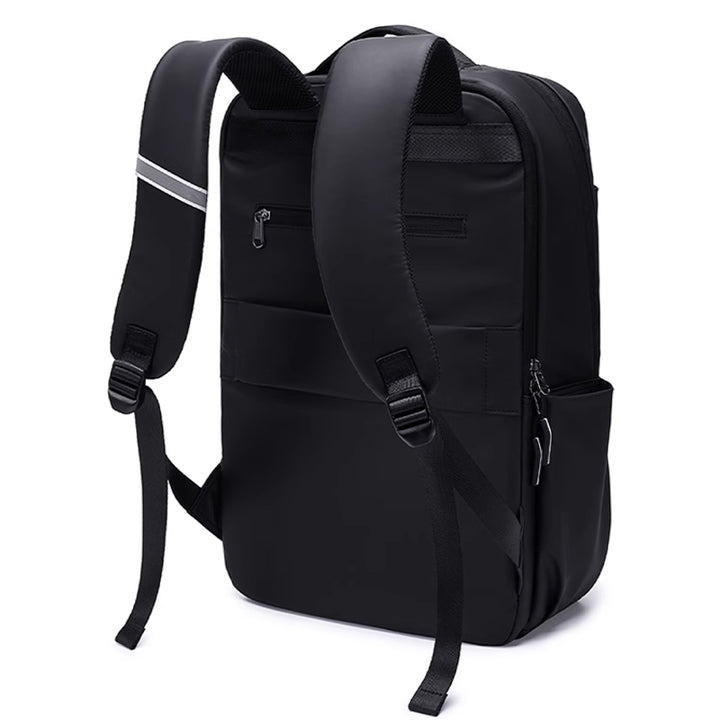 BACKPACK｜高機能 16インチノートPC対応